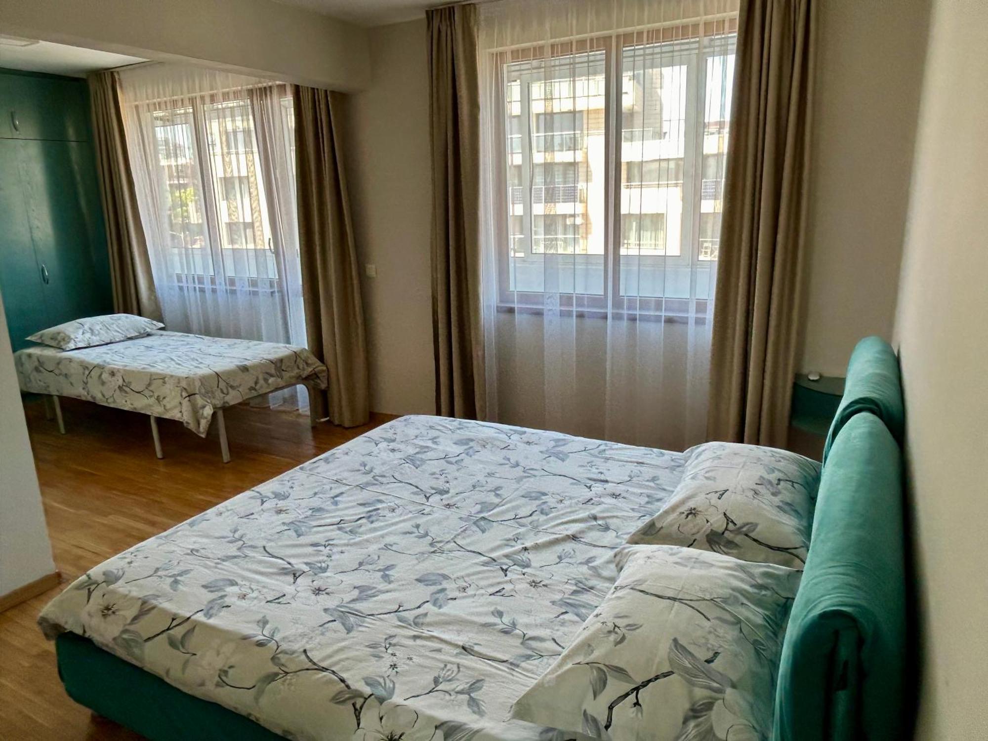 Fenix 2 Bedroom Apartment Varna Center ภายนอก รูปภาพ